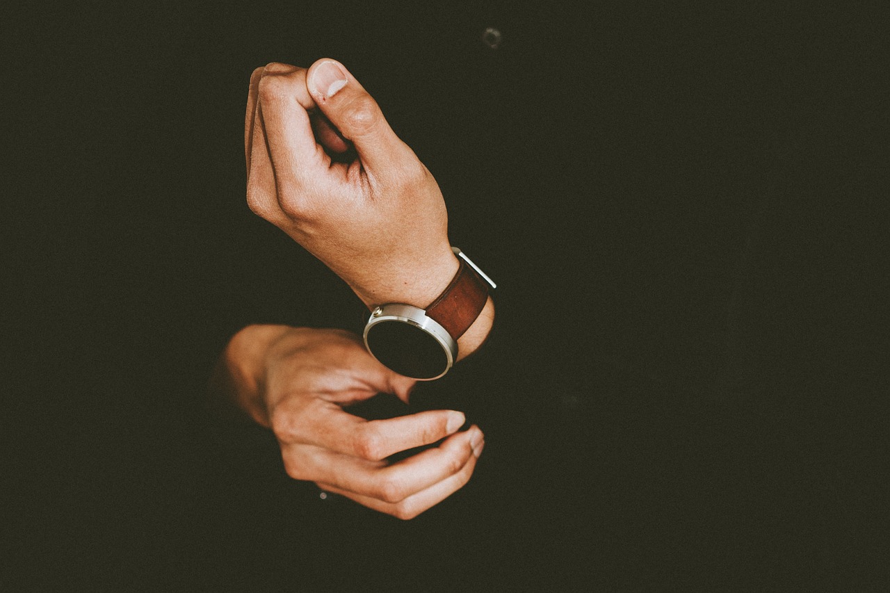 「少しの時間でも会いに来る男」の心理と行動解析